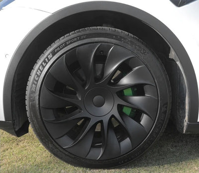 Nahaufnahme der Tesla Model Y Radkappen 20 Zoll Überturbine mit eleganter Oberfläche und sicherem Clip-System.